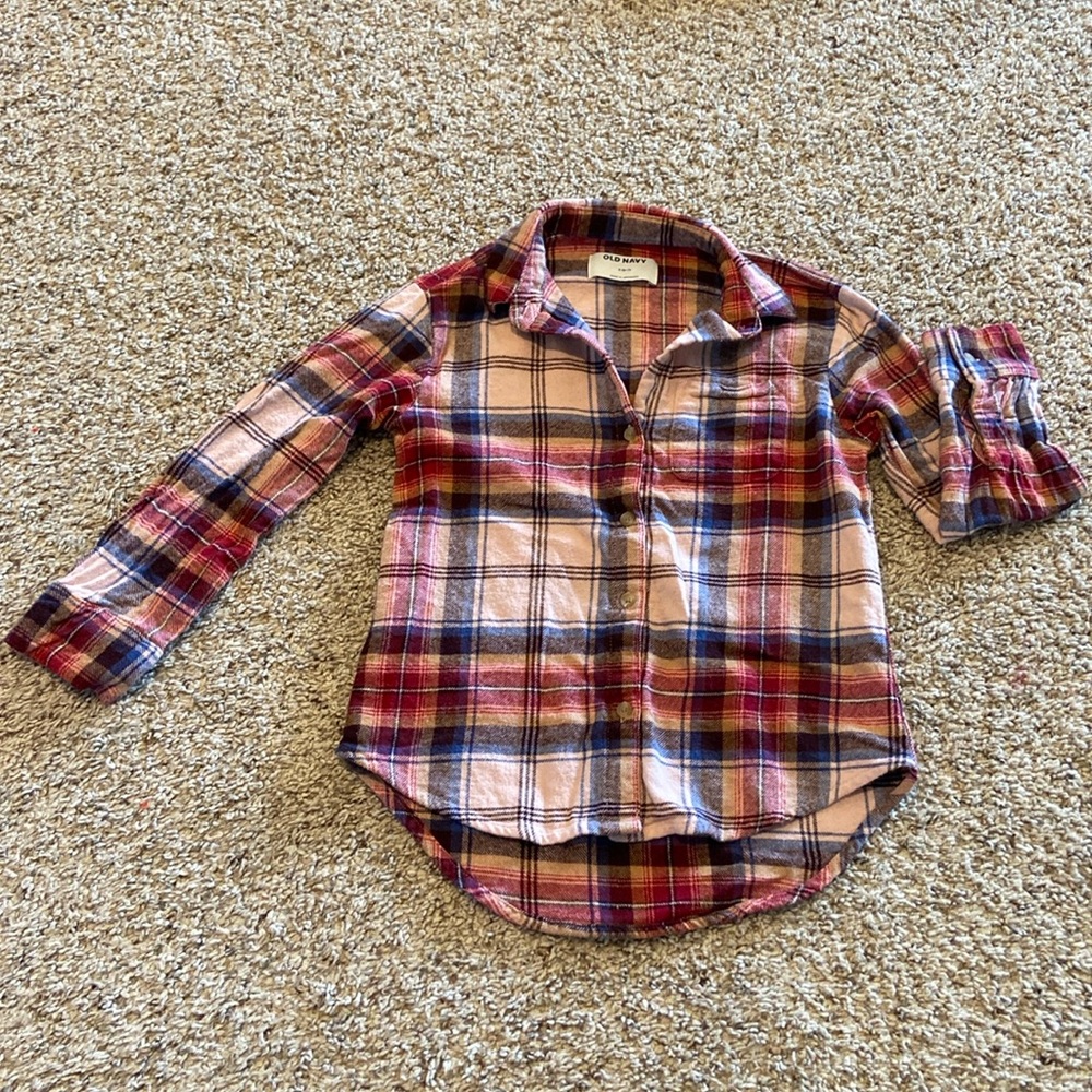 Old Navy girls size S plaid flannel shirt